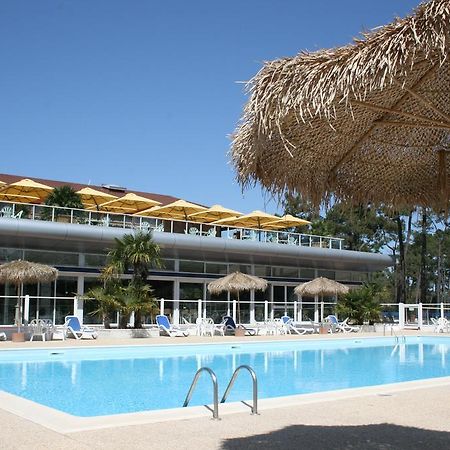 Azureva Ronce Les Bains Hotel Exterior photo
